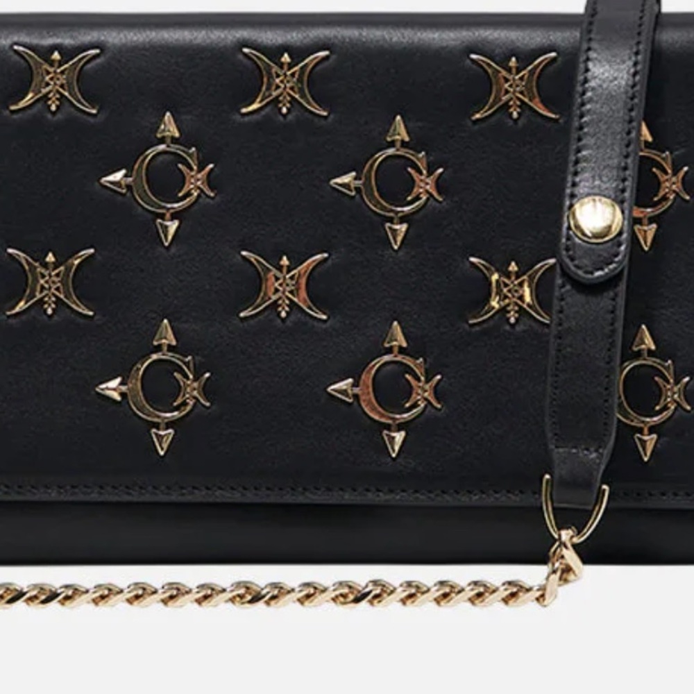 🖤💛NWT CAMILLA GOLD CHAIN FLAP CROSSBODY BAG IN SOLID BLACK WITH GOLD HARDWARE - Picture 5 of 16